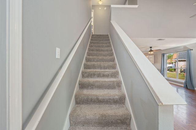 433 Forest Glen Place, Mary Esther, FL 32569