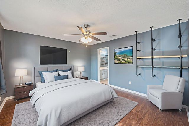 433 Forest Glen Place, Mary Esther, FL 32569