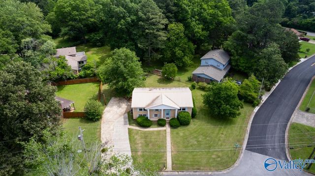 500 Forrest Park Court NW, Huntsville, AL 35806