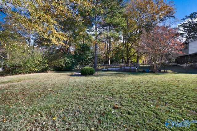 500 Forrest Park Court NW, Huntsville, AL 35806