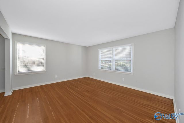 500 Forrest Park Court NW, Huntsville, AL 35806