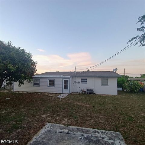 810 Palm BLVD, Lehigh Acres, FL 33936