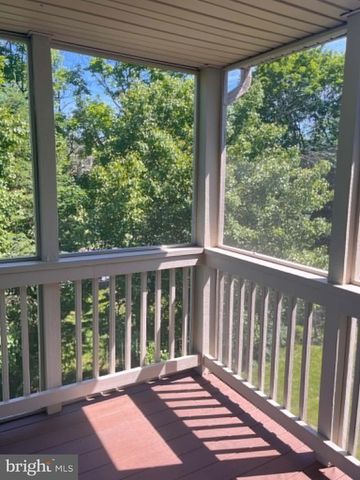 5225 COBBLESTONE DR, Mechanicsburg, PA 17055