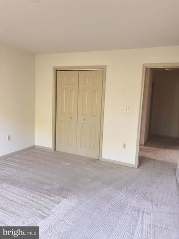 5225 COBBLESTONE DR, Mechanicsburg, PA 17055