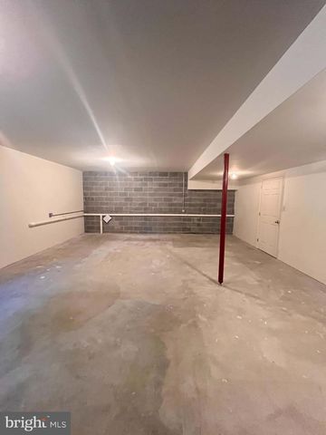 5225 COBBLESTONE DR, Mechanicsburg, PA 17055