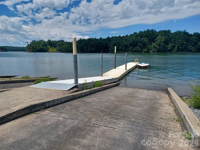 31 Hull Avenue, Nebo, NC 28761