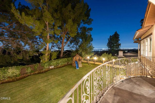 574 Camillo Road, Sierra Madre, CA 91024