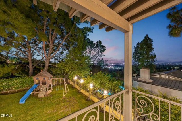 574 Camillo Road, Sierra Madre, CA 91024