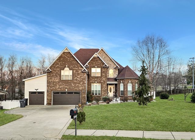 2201 Ellington Gait Dr, Clarksville, TN 37043