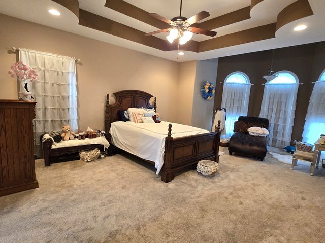 2201 Ellington Gait Dr, Clarksville, TN 37043