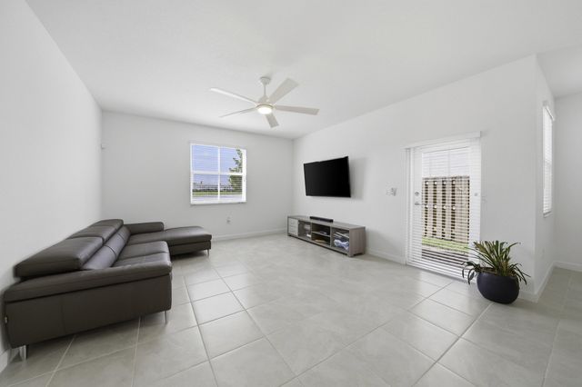 2324 NW 130th Street, Miami, FL 33167