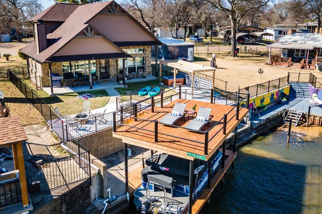 156 Palisade Drive, Gun Barrel City, TX 75156