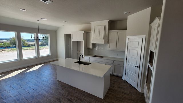 144 Passenger Way, Bridgeport, TX 76426