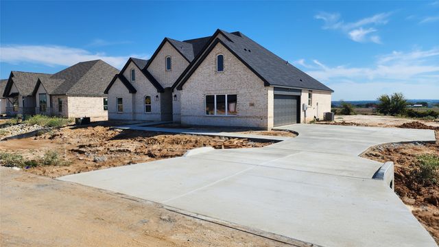 144 Passenger Way, Bridgeport, TX 76426