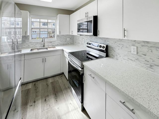 12259 SW 49th Ct, Cooper City, FL 33330