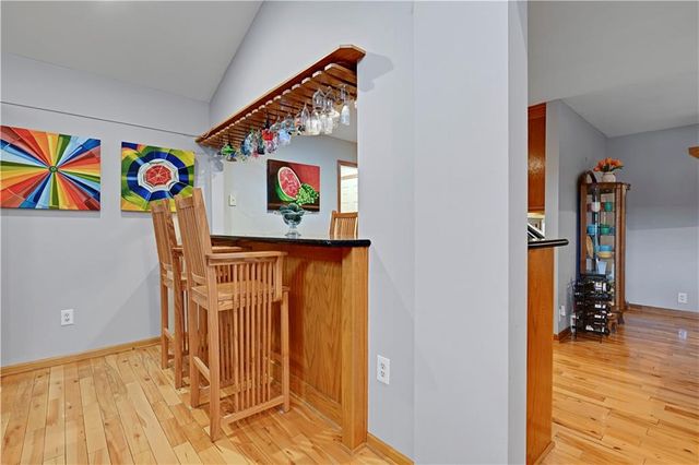 6501 W 94th Terrace, Overland Park, KS 66212