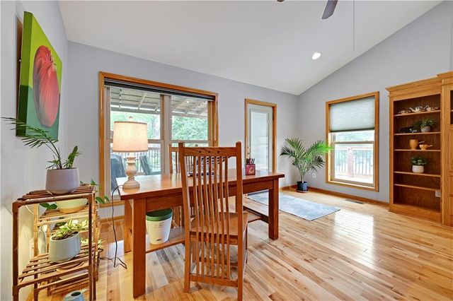 6501 W 94th Terrace, Overland Park, KS 66212