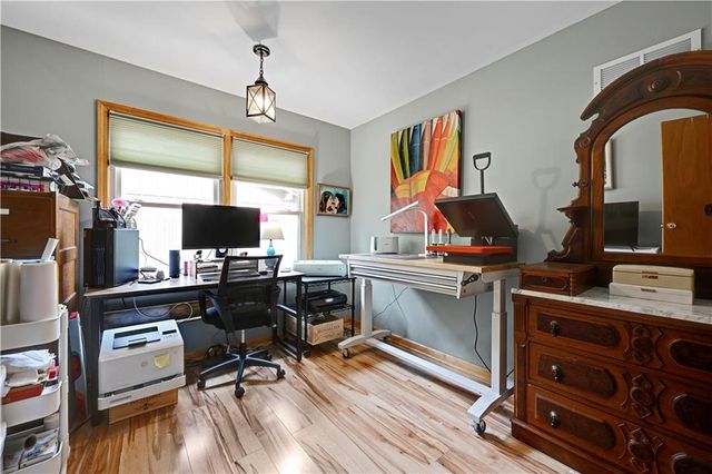 6501 W 94th Terrace, Overland Park, KS 66212