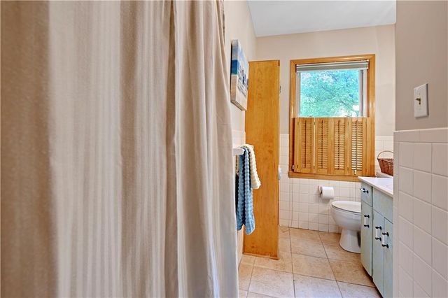 6501 W 94th Terrace, Overland Park, KS 66212