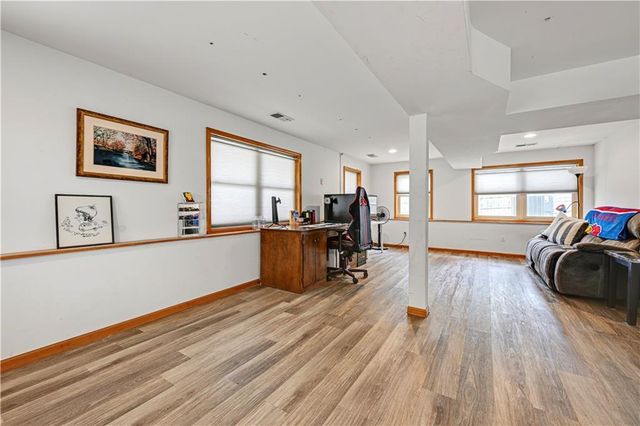 6501 W 94th Terrace, Overland Park, KS 66212
