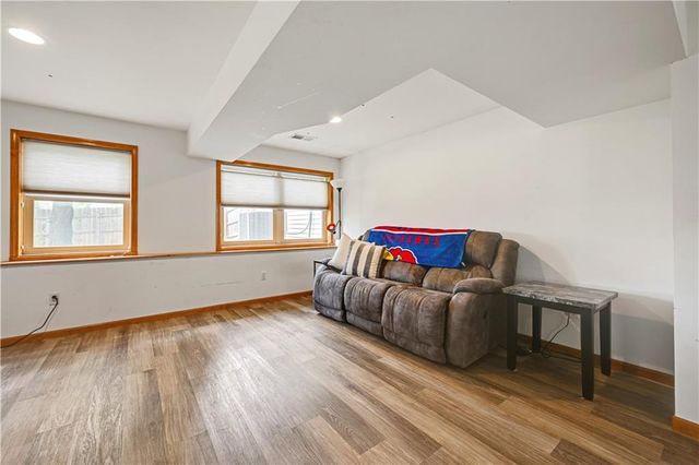 6501 W 94th Terrace, Overland Park, KS 66212