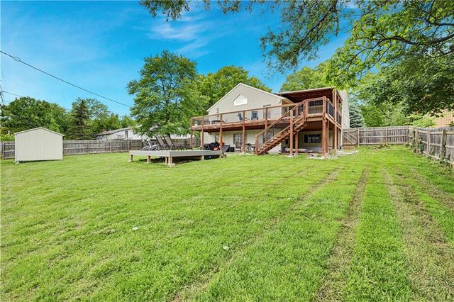 6501 W 94th Terrace, Overland Park, KS 66212