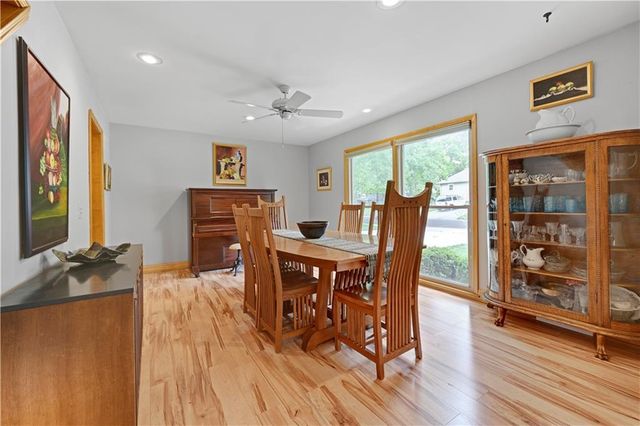 6501 W 94th Terrace, Overland Park, KS 66212