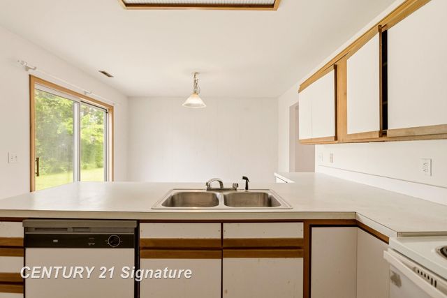 6124 Normandy Drive, Saginaw Twp, MI 48638