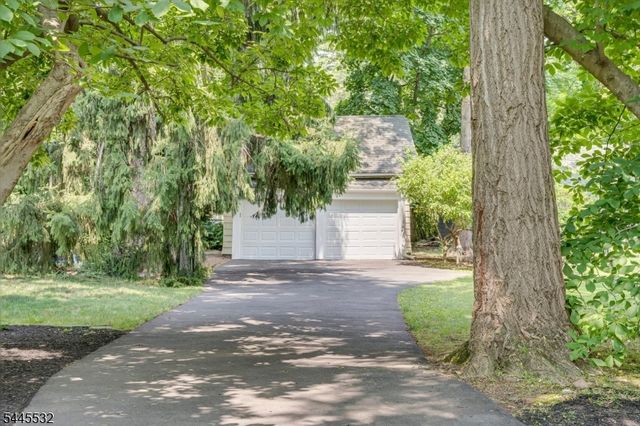209 Grove Rd, South Orange Village Twp., NJ 07079