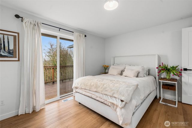 751 Alvord Avenue N, Kent, WA 98031