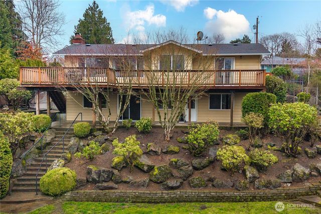751 Alvord Avenue N, Kent, WA 98031