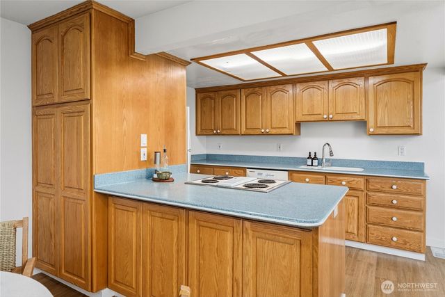 751 Alvord Avenue N, Kent, WA 98031