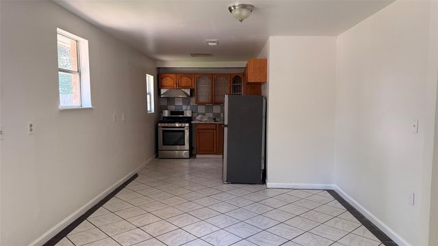 11007 Stroud Drive, Houston, TX 77072