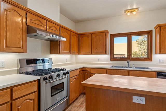 2630 Caminito Carlitos, Santa Fe, NM 87505