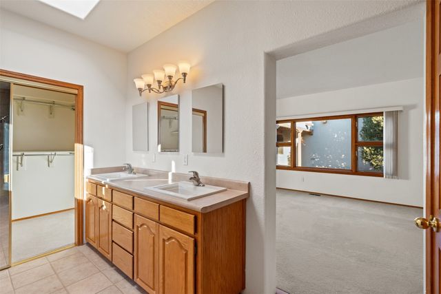 2630 Caminito Carlitos, Santa Fe, NM 87505