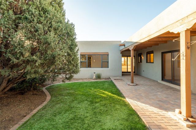 2630 Caminito Carlitos, Santa Fe, NM 87505