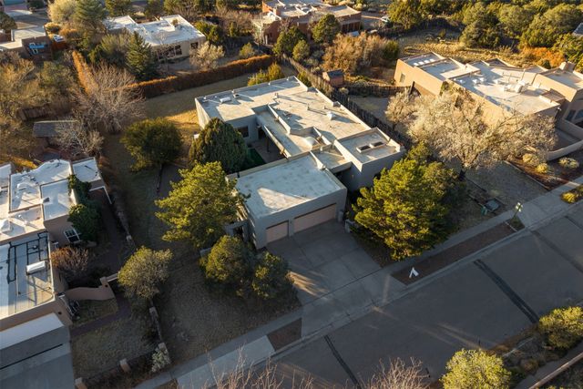 2630 Caminito Carlitos, Santa Fe, NM 87505