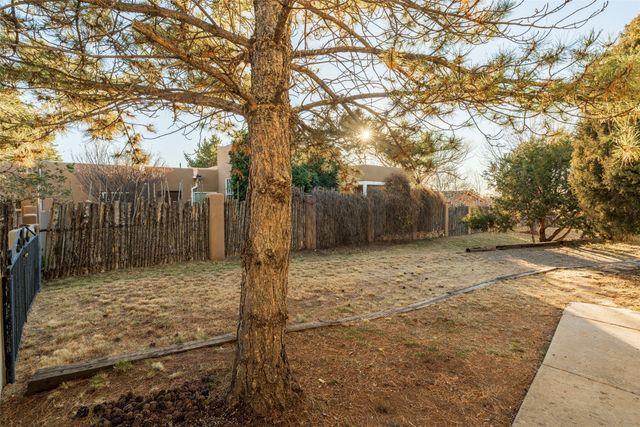 2630 Caminito Carlitos, Santa Fe, NM 87505