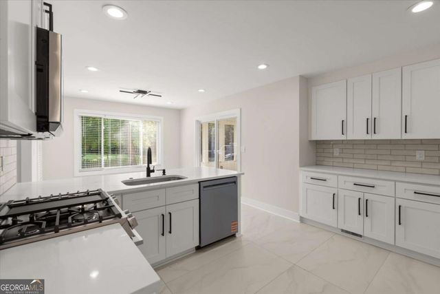 404 Way Bridge Court NE, Kennesaw, GA 30144