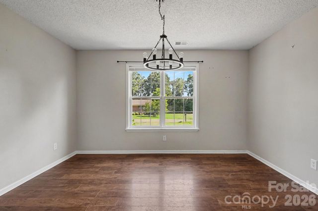 1341 E Cannon Avenue, Albemarle, NC 28001