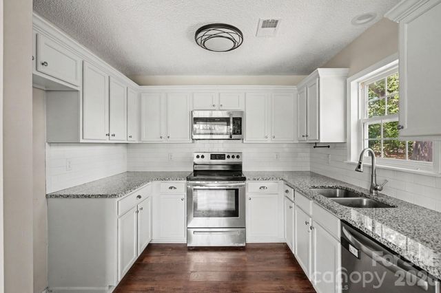 1341 E Cannon Avenue, Albemarle, NC 28001