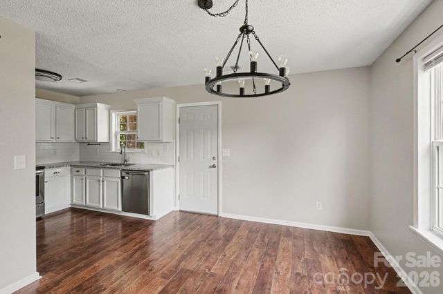 1341 E Cannon Avenue, Albemarle, NC 28001