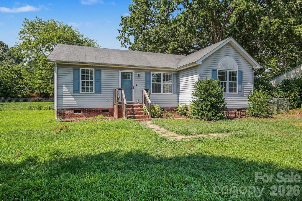 1341 E Cannon Avenue, Albemarle, NC 28001
