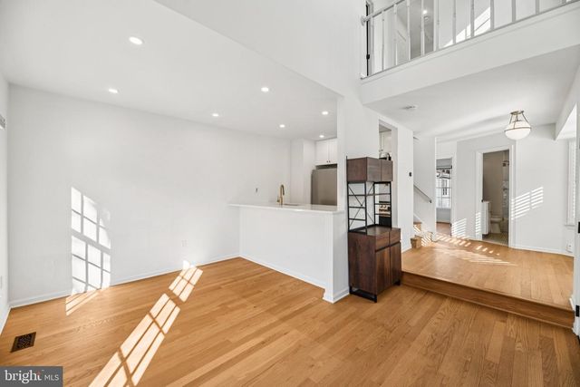 6347 CHIMNEY WOOD CT, Alexandria, VA 22306