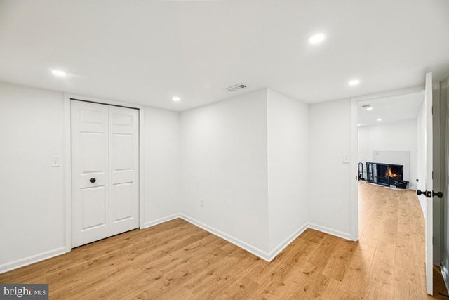 6347 CHIMNEY WOOD CT, Alexandria, VA 22306