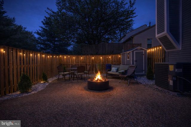 6347 CHIMNEY WOOD CT, Alexandria, VA 22306