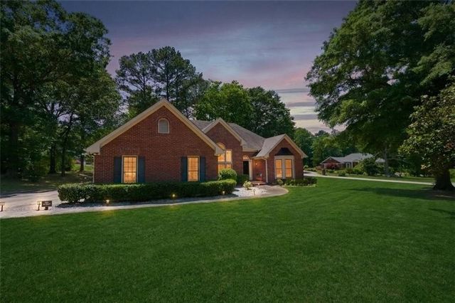2617 Fireside Trail SW, Conyers, GA 30094