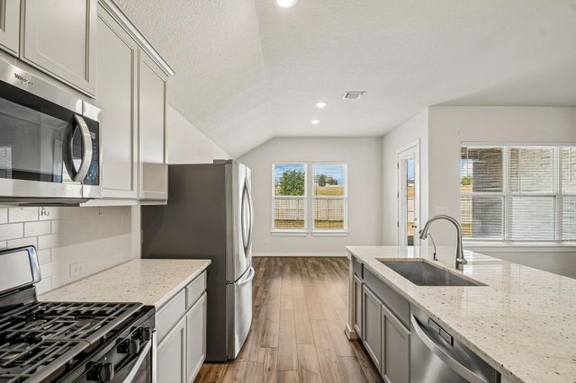 116 Joseph Hawkins LN, Bastrop, TX 78602