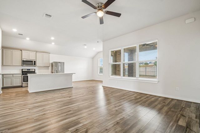 116 Joseph Hawkins LN, Bastrop, TX 78602