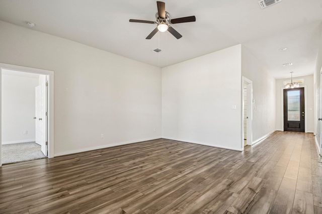 116 Joseph Hawkins LN, Bastrop, TX 78602